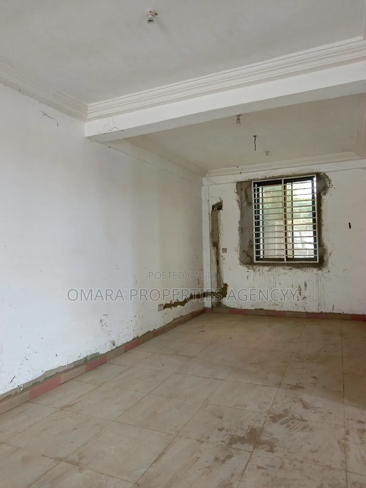 Spacious Shop for Rent