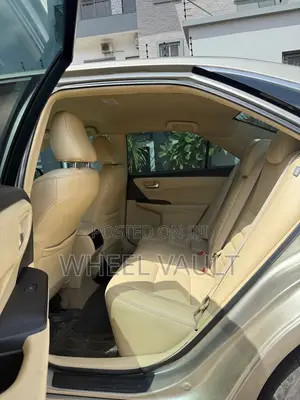 Toyota Camry LE 4dr Sedan (2.5L 4cyl 6A) 2015 Gray