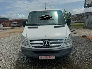 Photo - Mercedes-Benz Sprinter 2015 Black