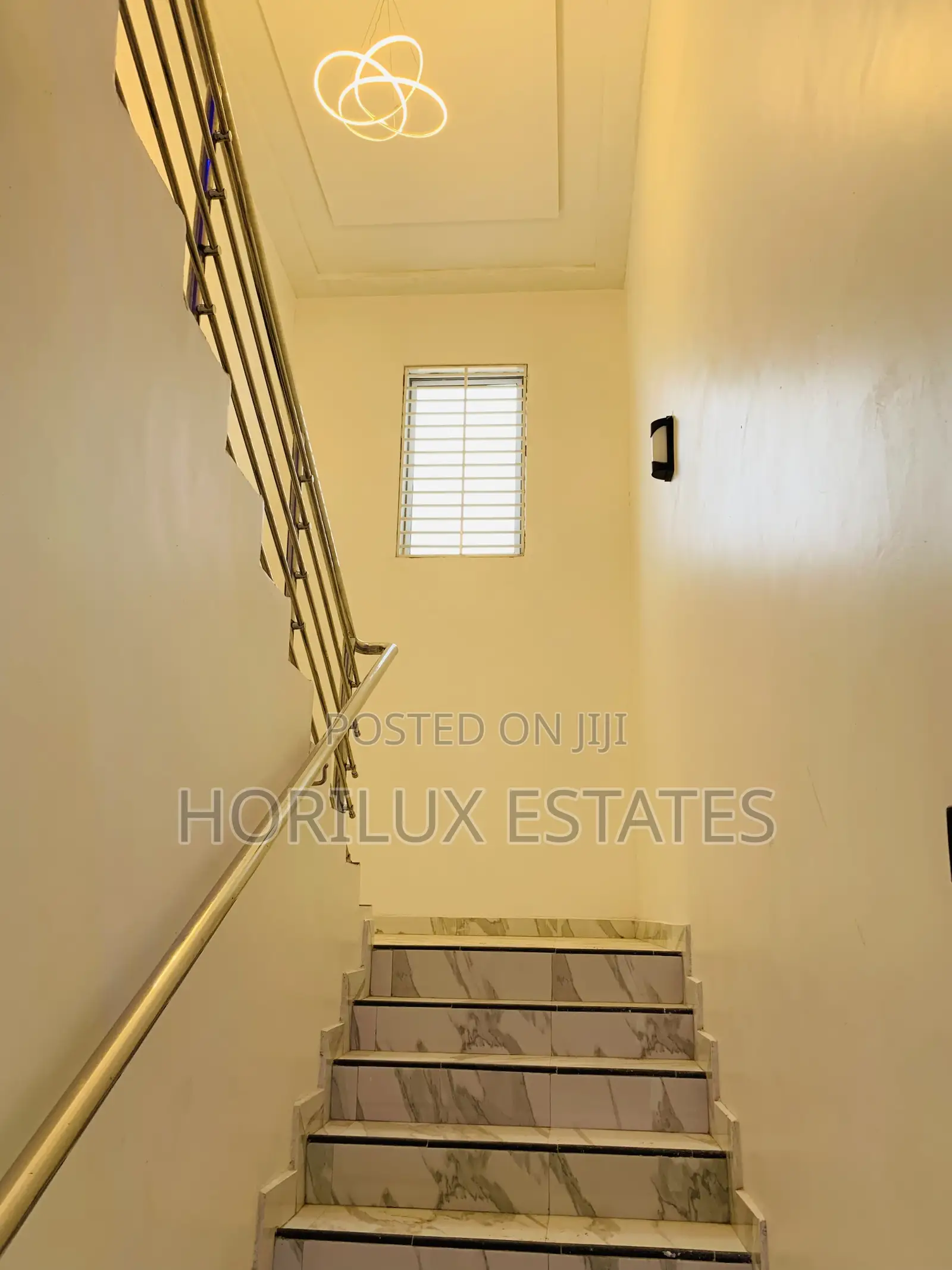 5bdrm Mansion in Horilux Estates, Kwabenya for sale