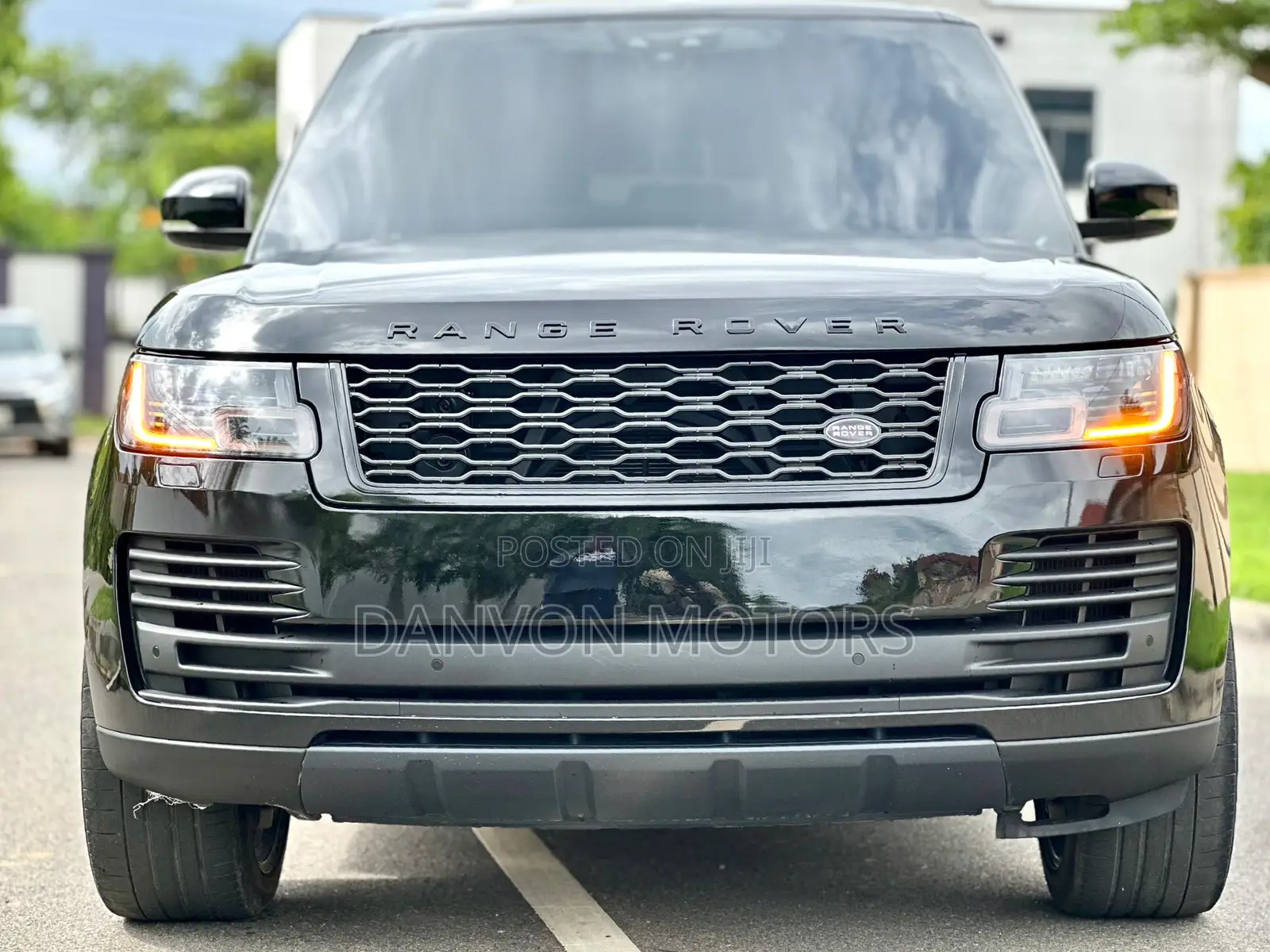 Land Rover Range Rover Vogue 2022 Black