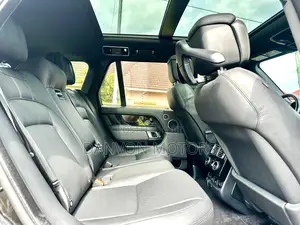Land Rover Range Rover Vogue 2022 Black