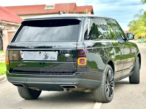 Land Rover Range Rover Vogue 2022 Black
