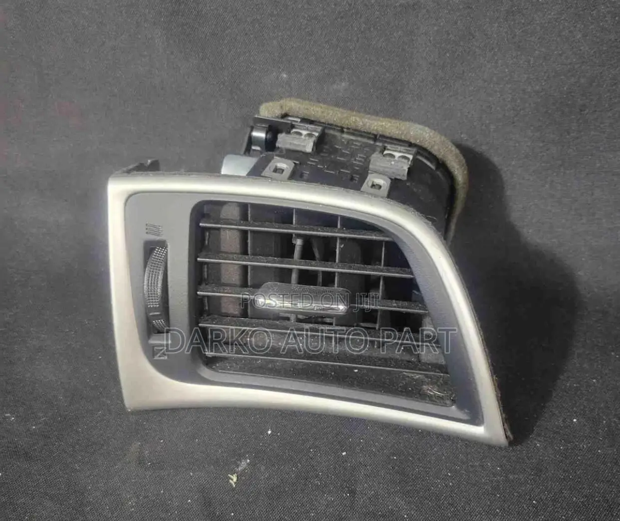 13-19 Nissan Sentra Driver Side a/C Vent