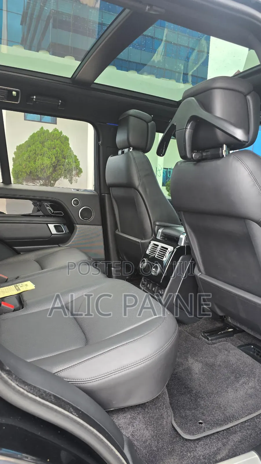 Land Rover Range Rover Vogue 2022 Black