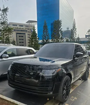 Land Rover Range Rover Vogue 2022 Black