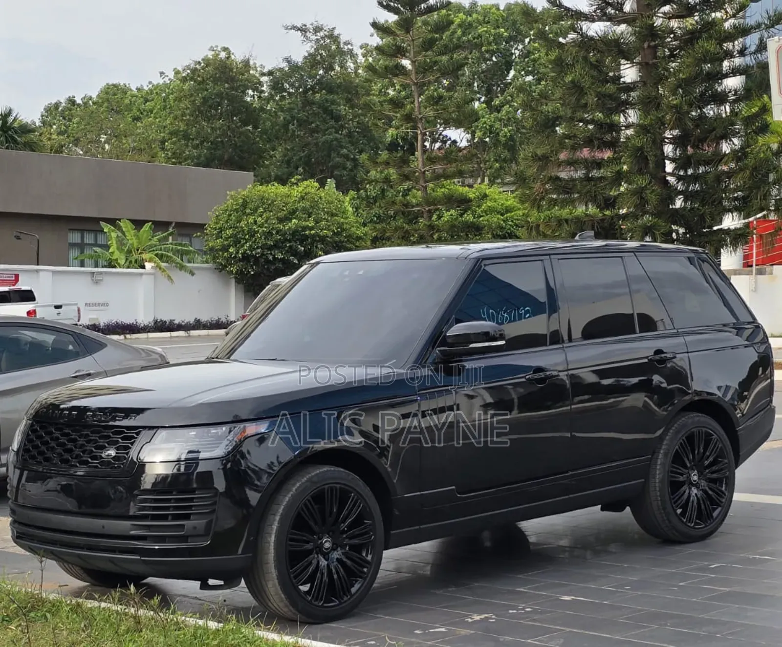 Land Rover Range Rover Vogue 2022 Black