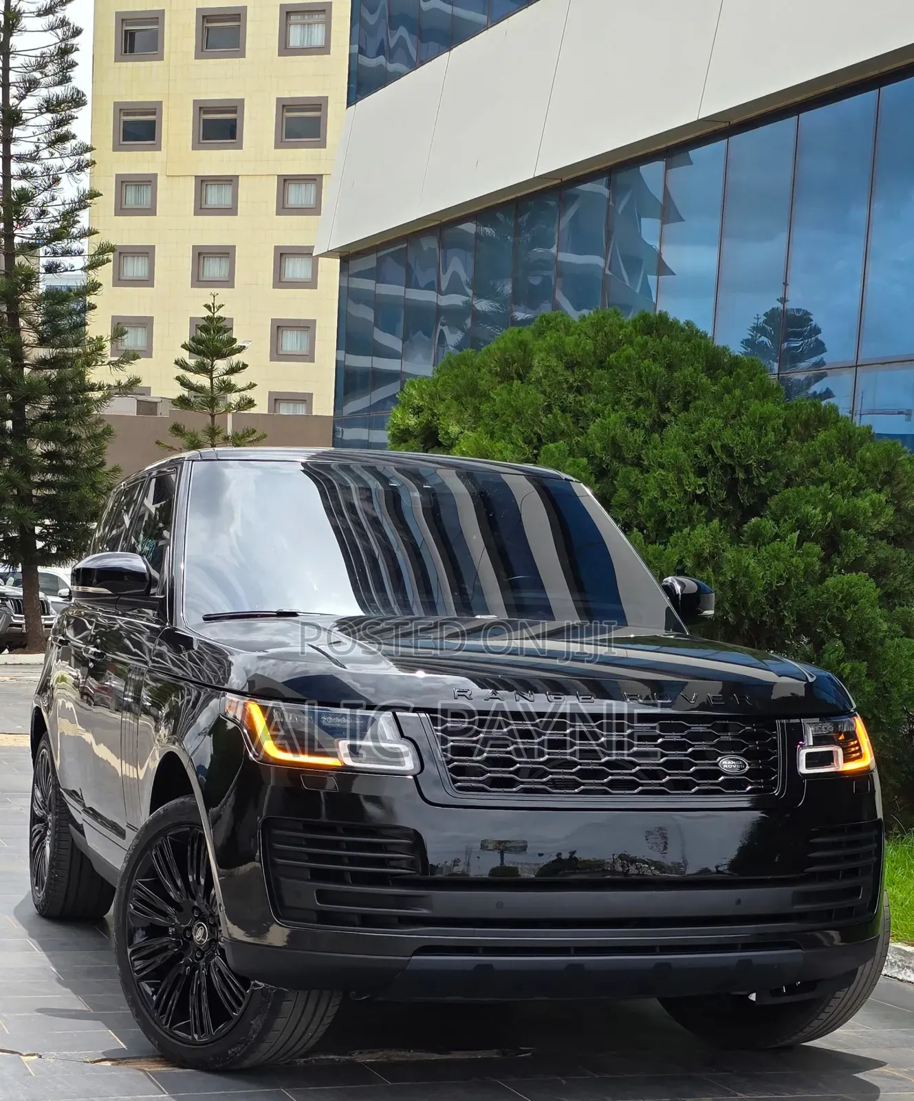 Land Rover Range Rover Vogue 2022 Black