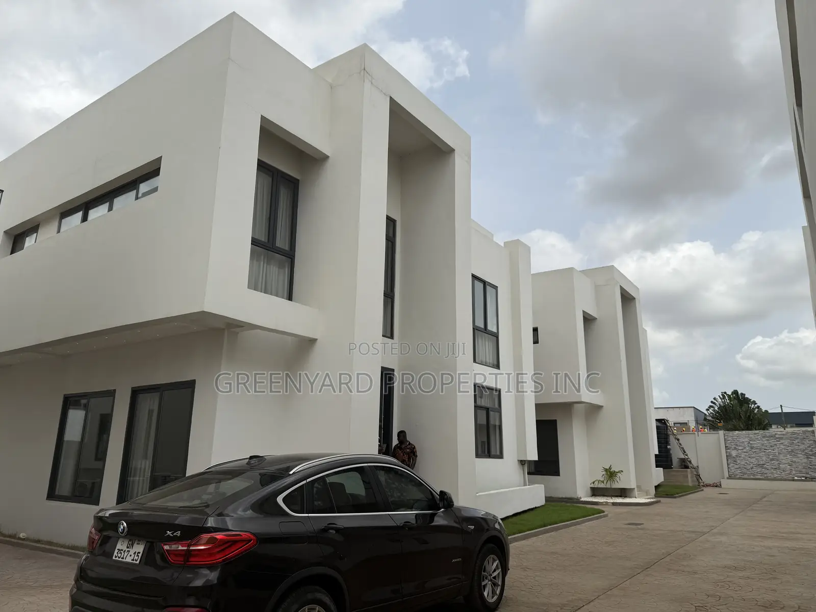 5bdrm Townhouse / Terrace in Adjiringanor, East Legon for rent