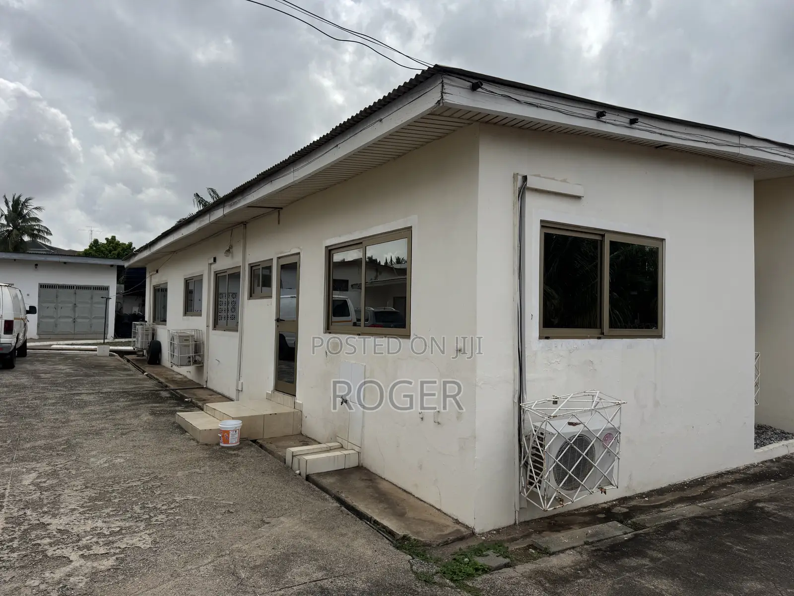 8 Bedroom House for Sale at Abelemkpe