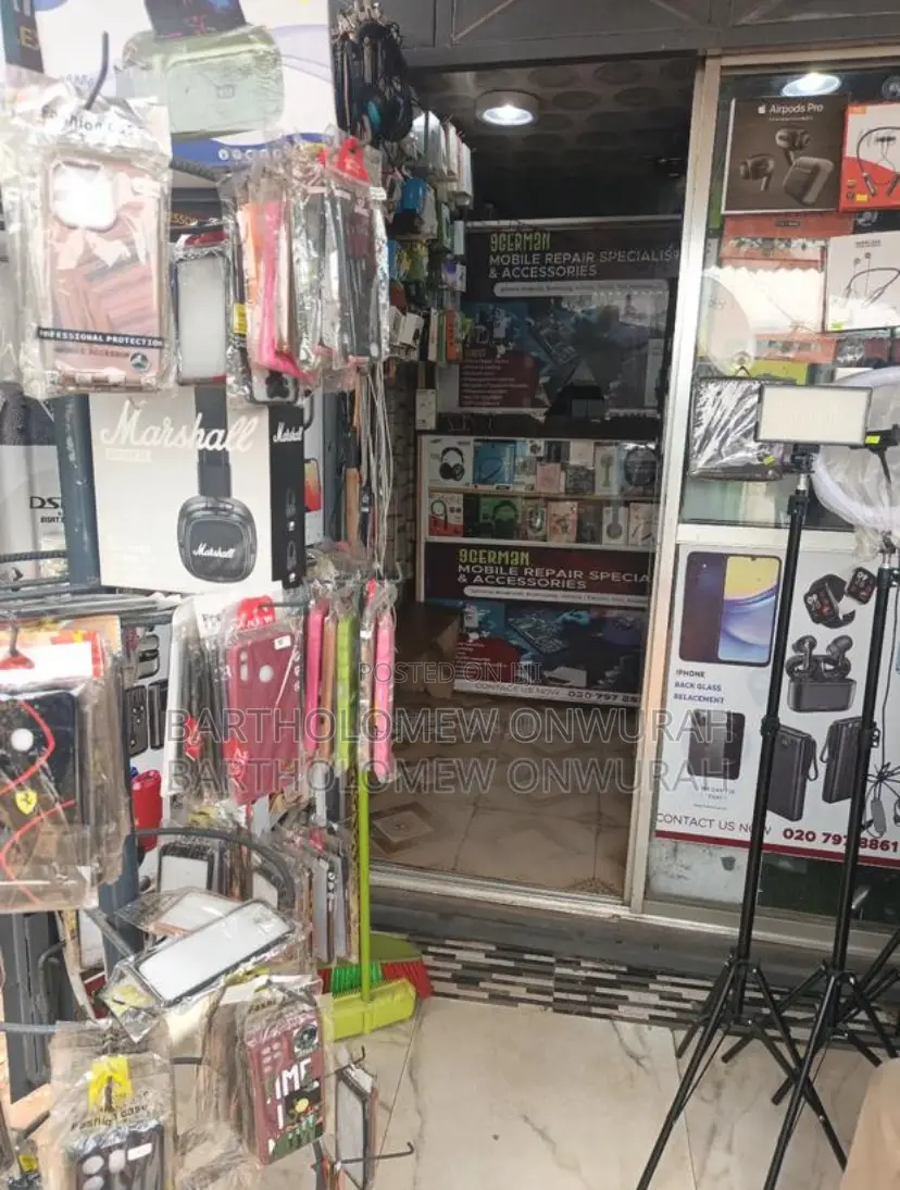 Sales Attendant Needed