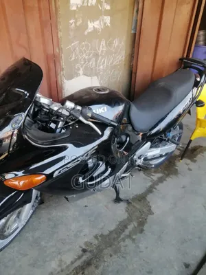Suzuki 750 2012 Black