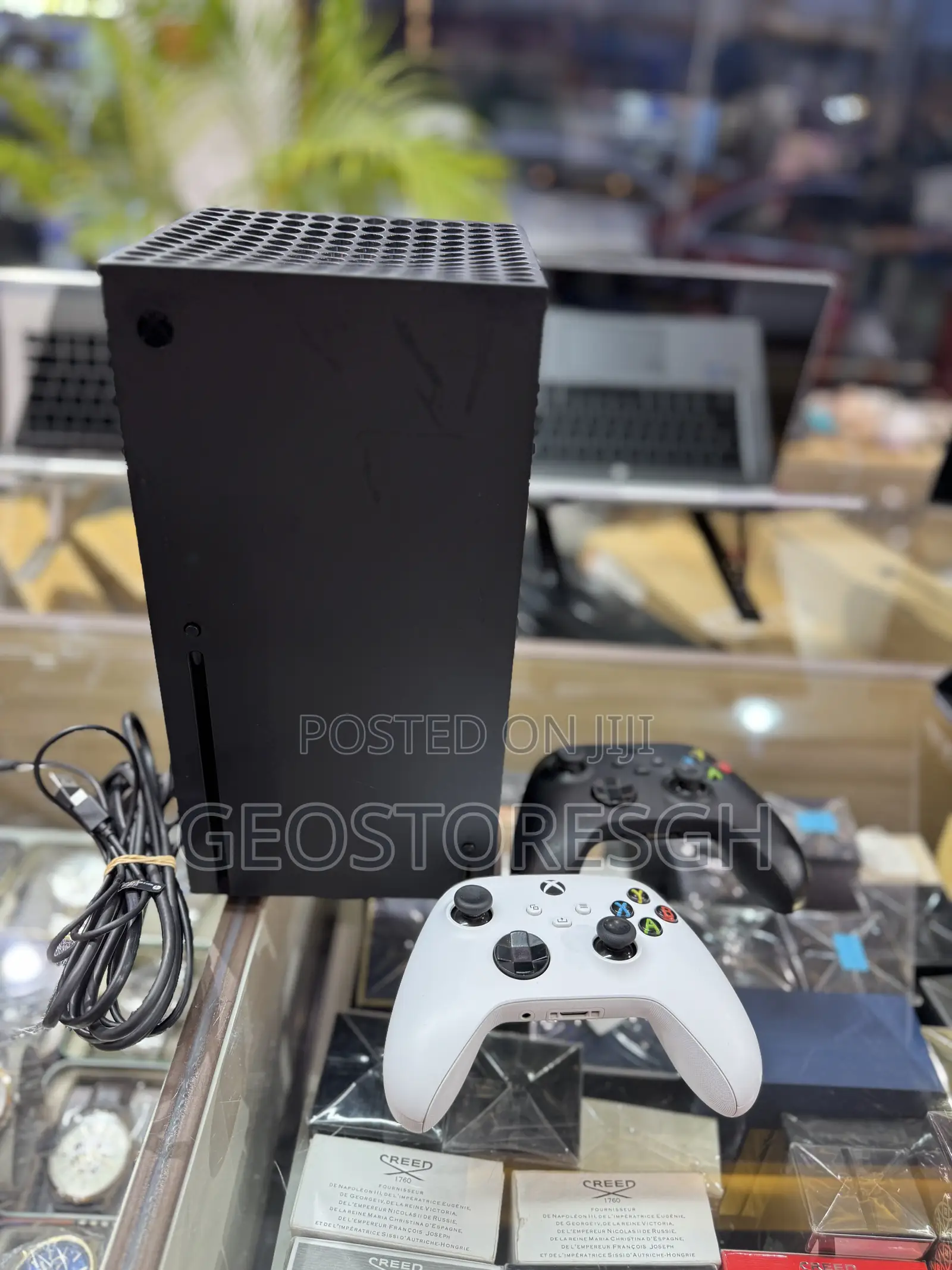 Neat Xbox Series X 1tb With Games Installed + 2 Controllers