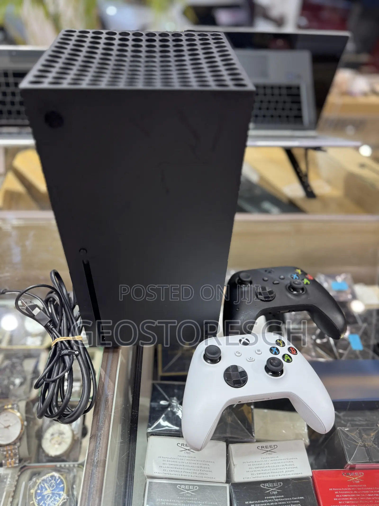 Neat Xbox Series X 1tb With Games Installed + 2 Controllers