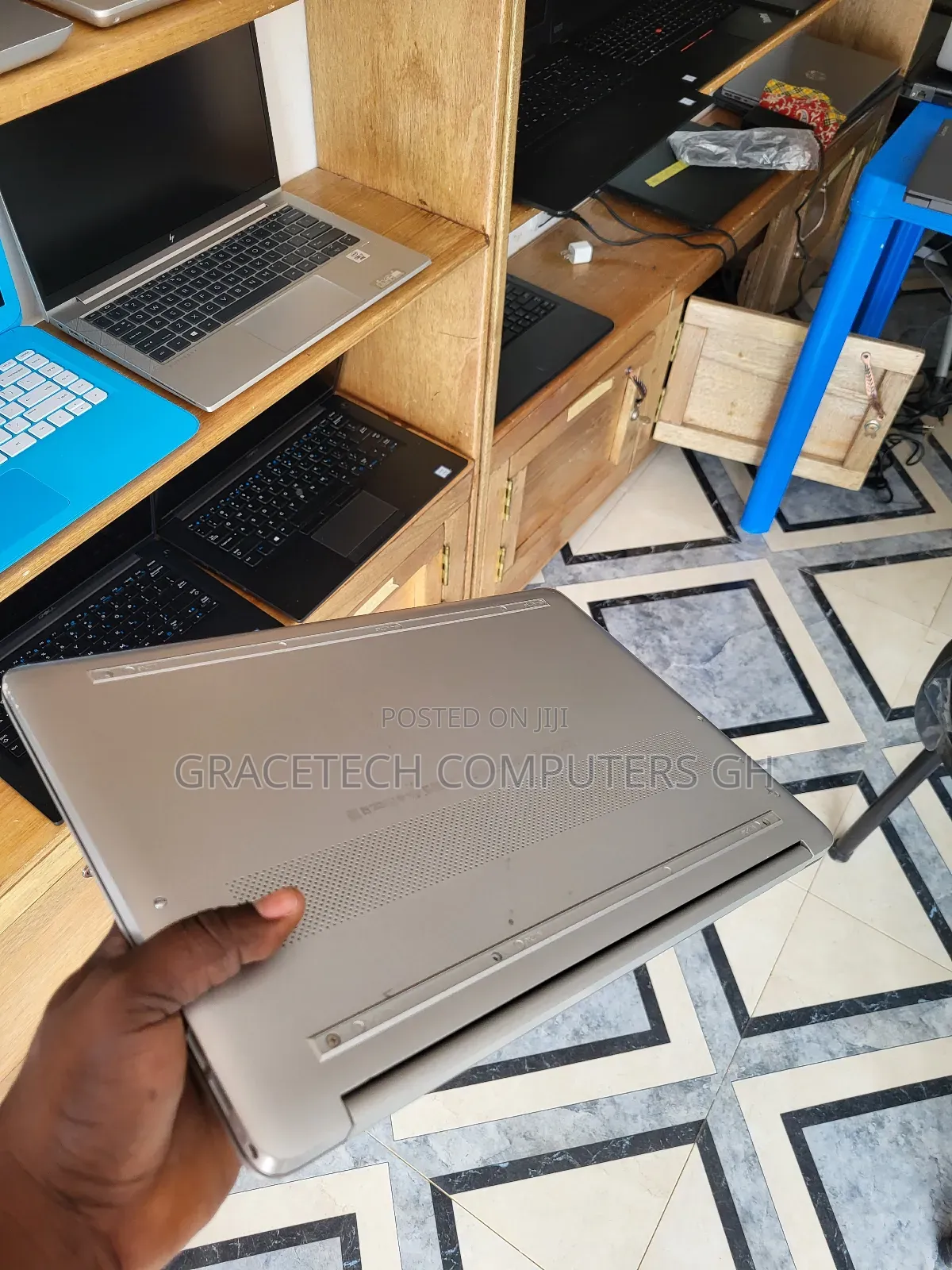 Laptop HP 15-Dy1032wm 12GB Intel Core I5 SSD 256GB