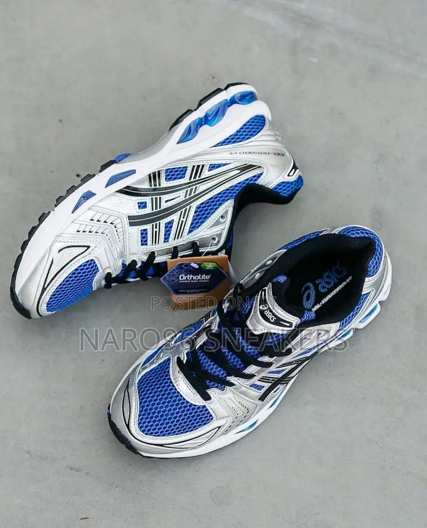 Asics. Old SCH and New Sch.