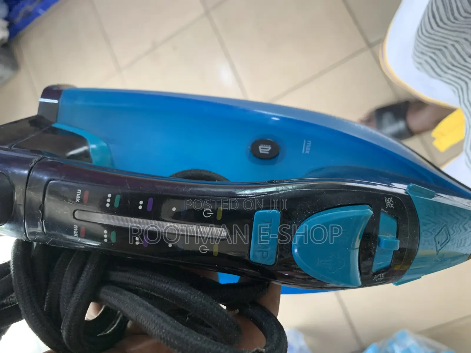 Russell Hobbs Colour Control Pro Steam Iron