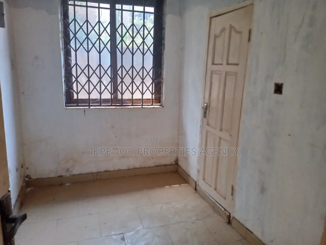 12bdrm House in Tema Gulf City for rent
