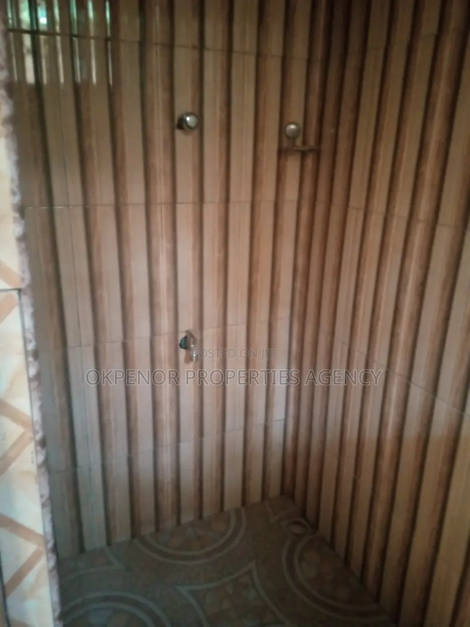 12bdrm House in Tema Gulf City for rent
