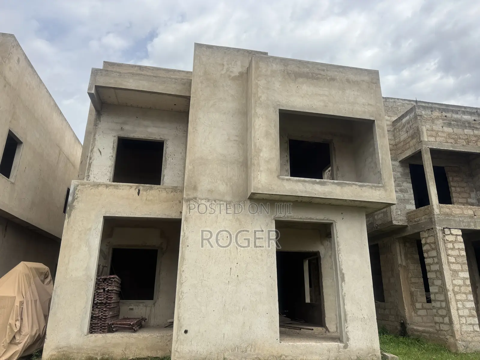 4bdrm Townhouse / Terrace in East Legon for rent