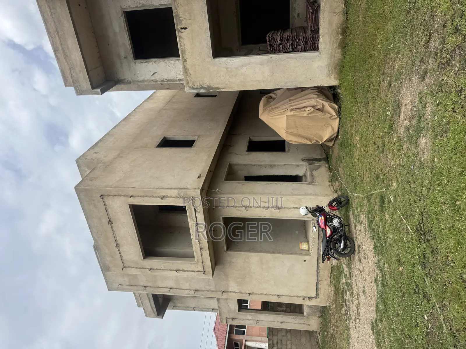 4bdrm Townhouse / Terrace in East Legon for rent