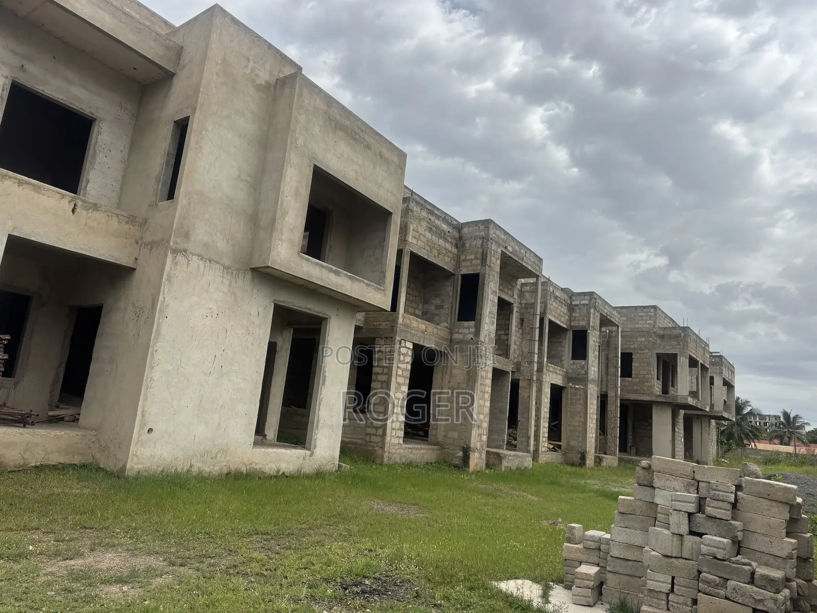 4bdrm Townhouse / Terrace in East Legon for rent