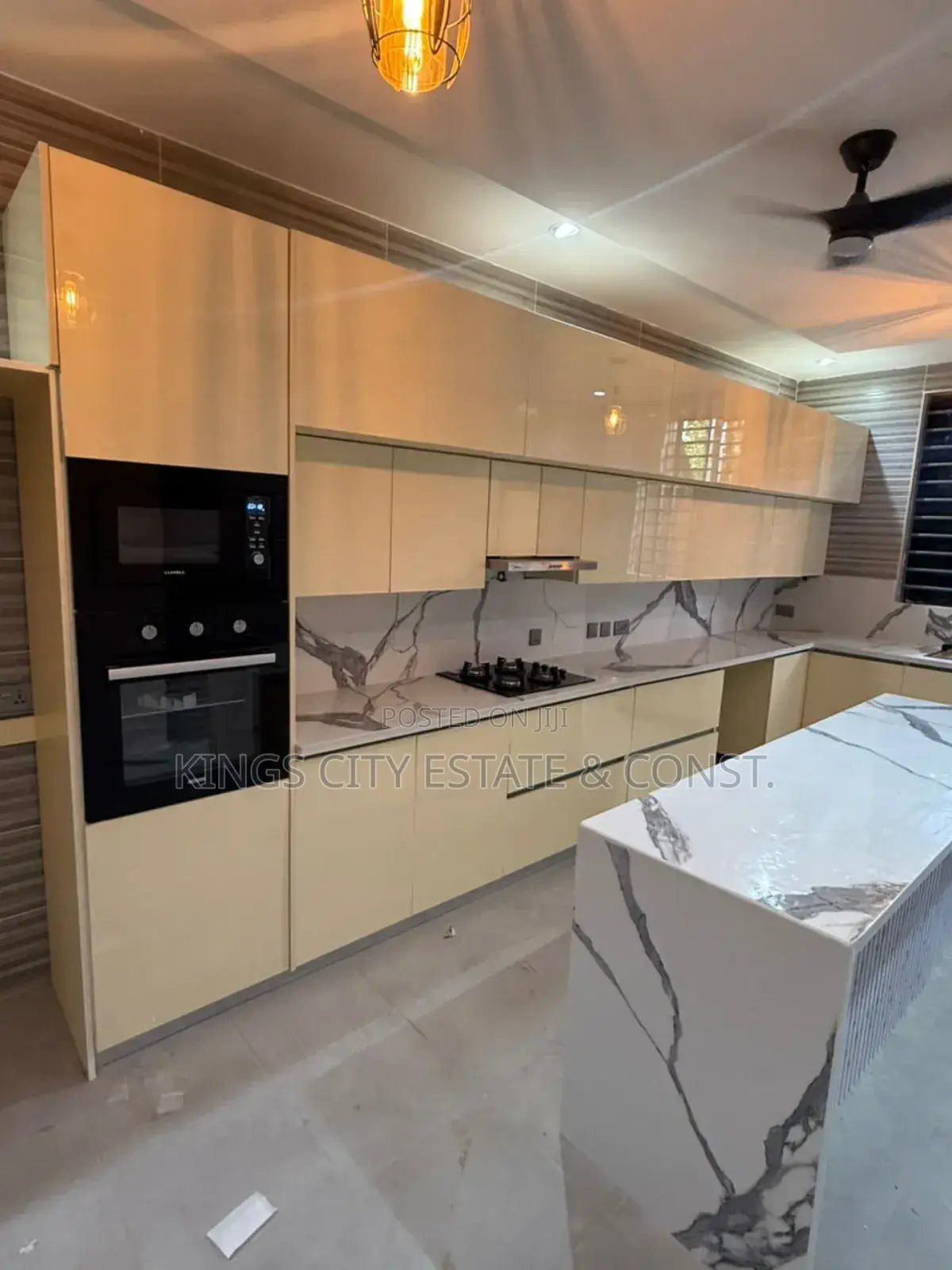 4bdrm House in West-Land-Road, North Legon for sale