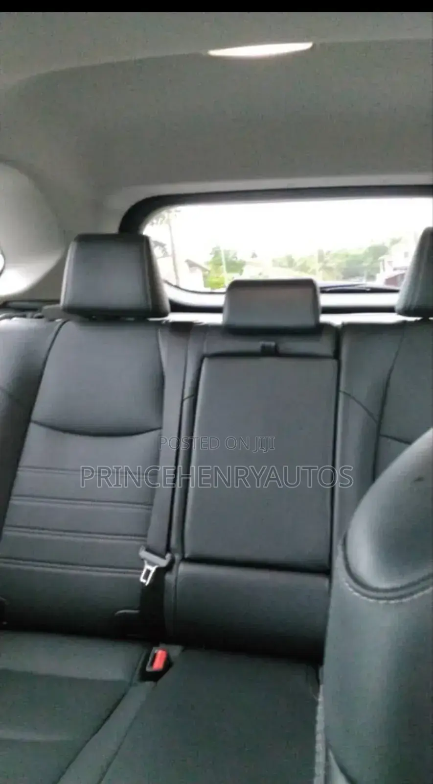 Toyota RAV4 XLE Premium 2022 Blue