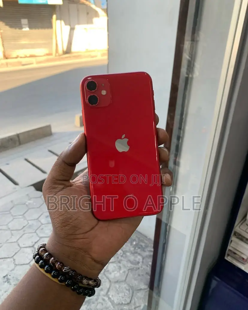 New Apple iPhone 11 128 GB Red
