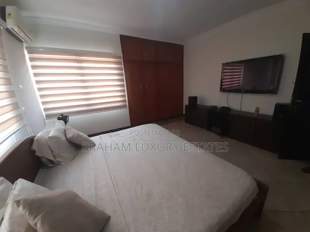 3bdrm House in Braham Luxury, Spintex for rent