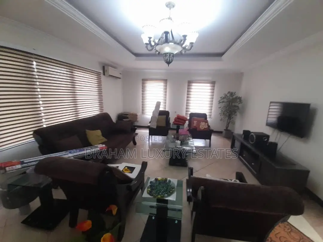 3bdrm House in Braham Luxury, Spintex for rent