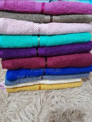 Luxurious and Cotton Bath Towels Available in Colors