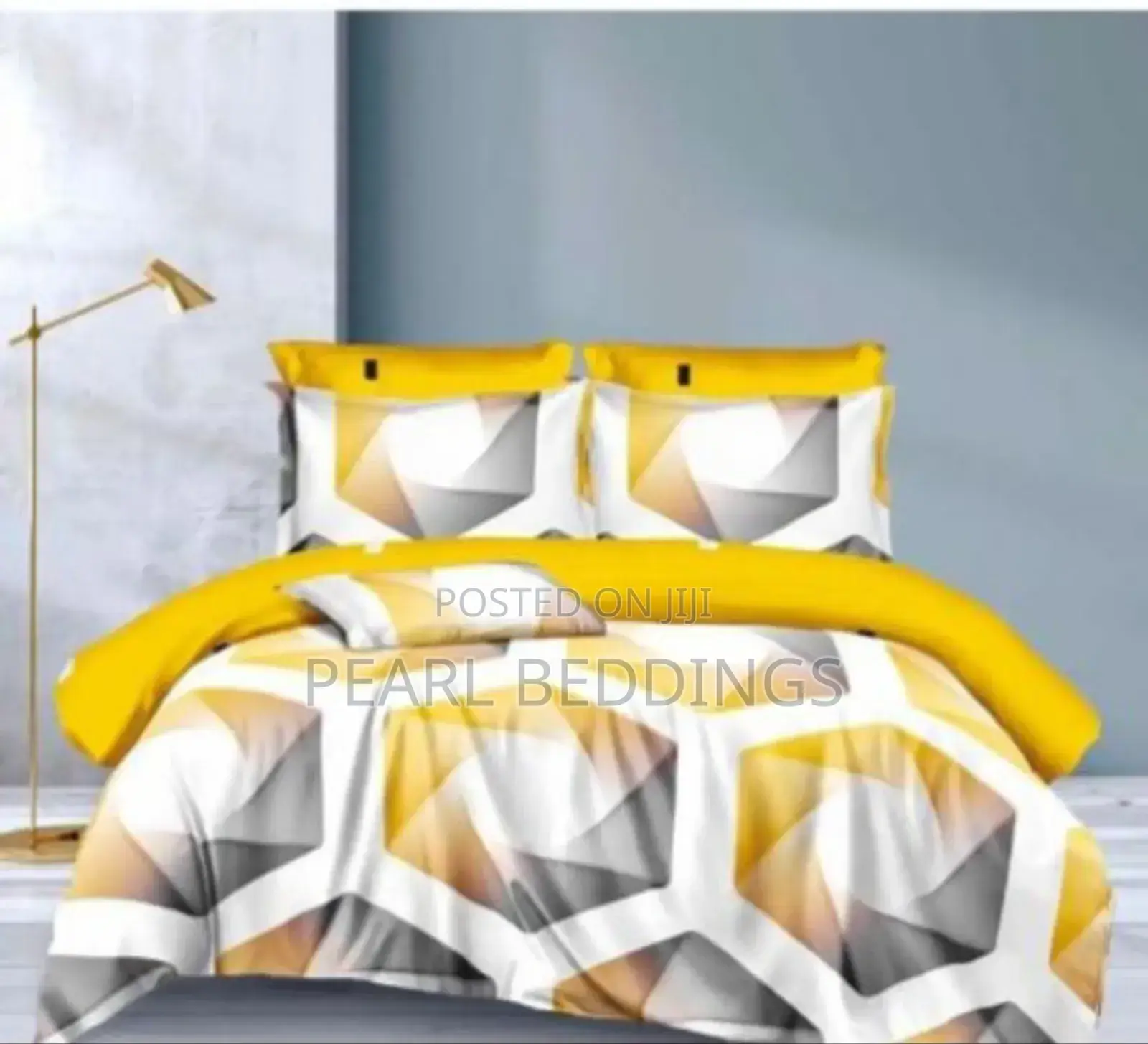 6pcs Bedding Set Available in Different Colors and Designs