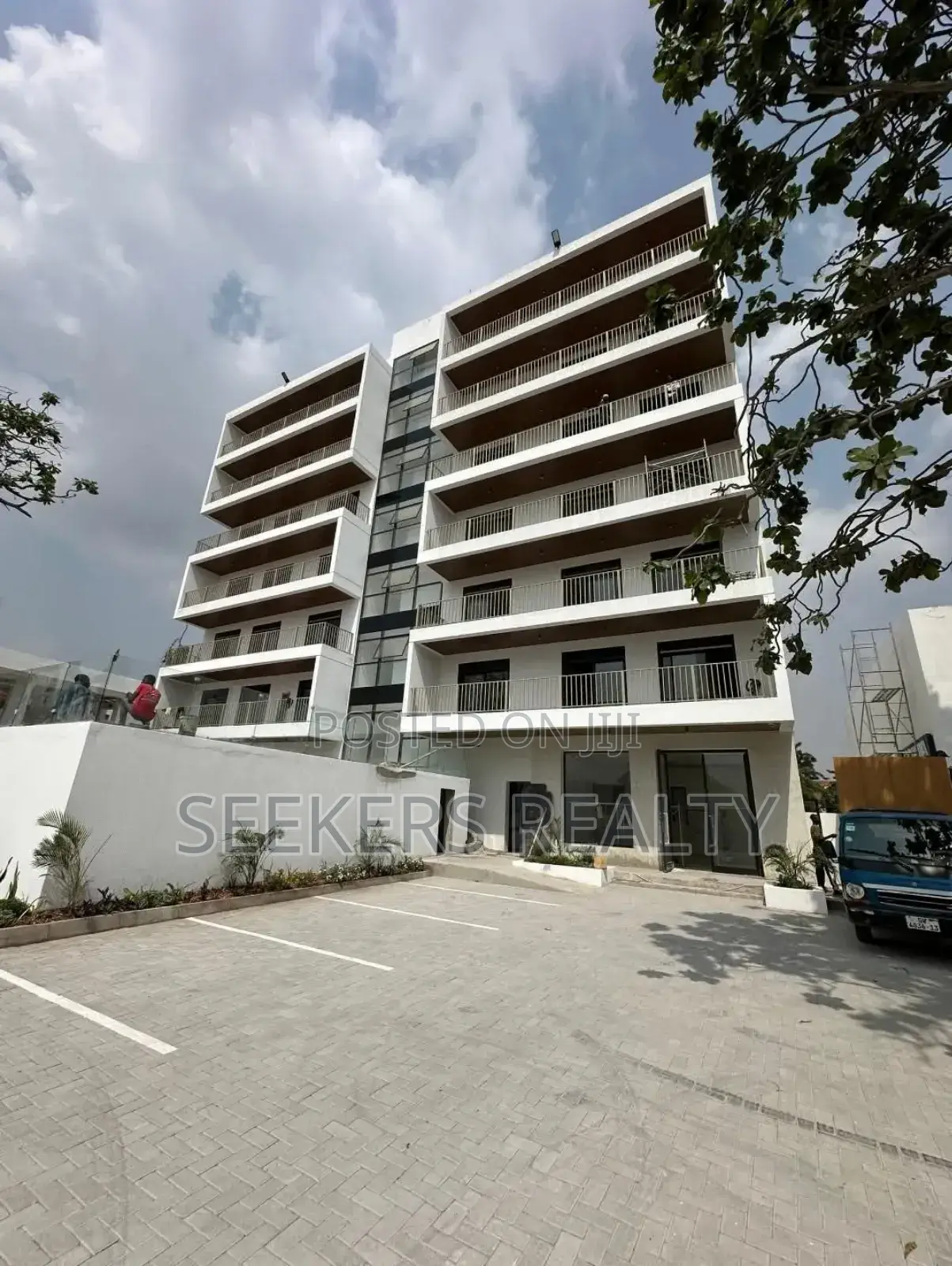 Furnished 2bdrm Apartment in Seekers Realty, Dzorwulu for rent
