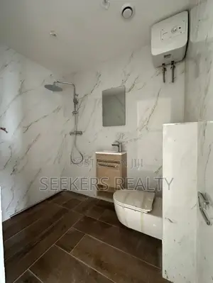Furnished 2bdrm Apartment in Seekers Realty, Dzorwulu for rent