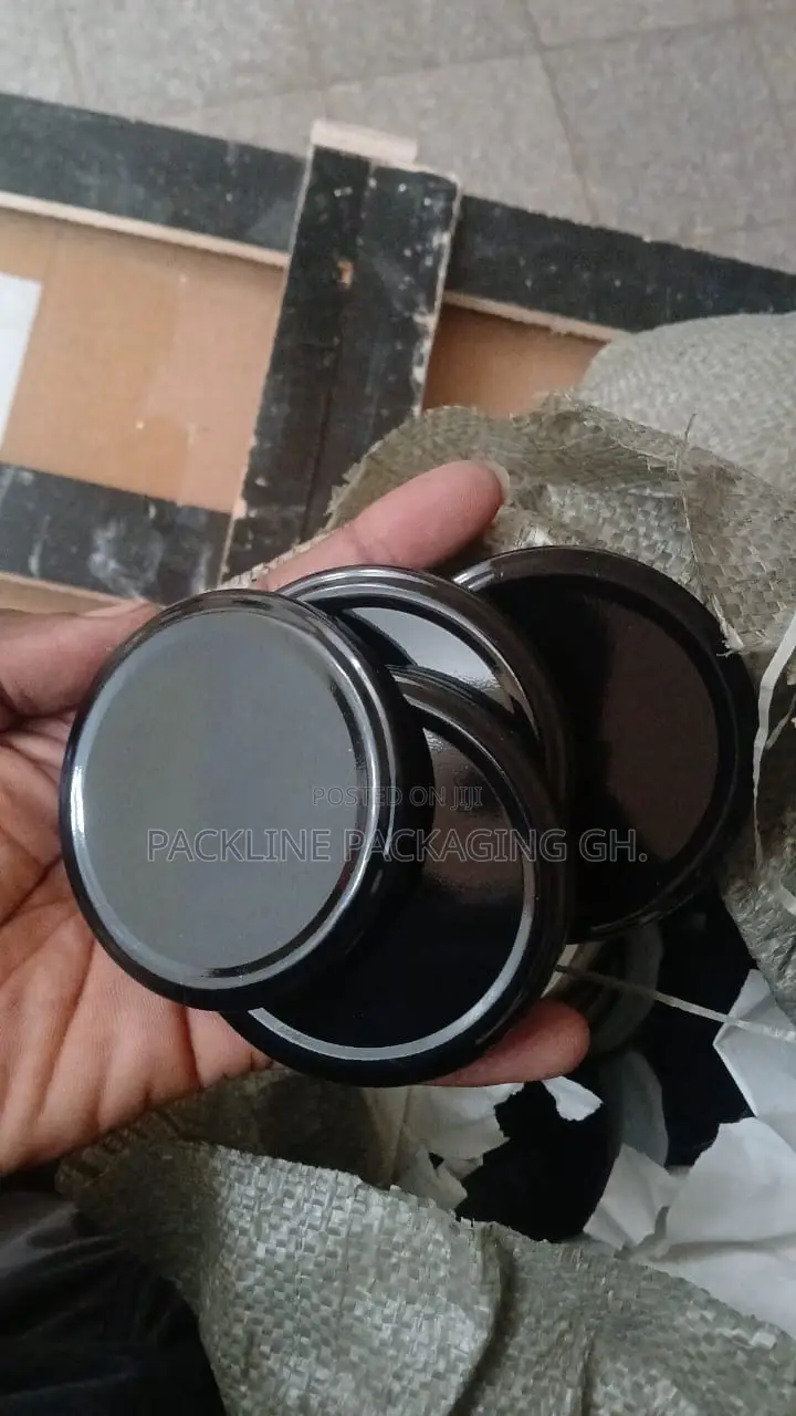 500ml and 730ml Square Shito Glass Jars With Screw Covers