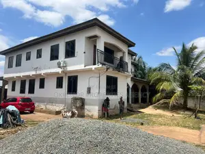 7bdrm House in Afienya, Tema Metropolitan for sale