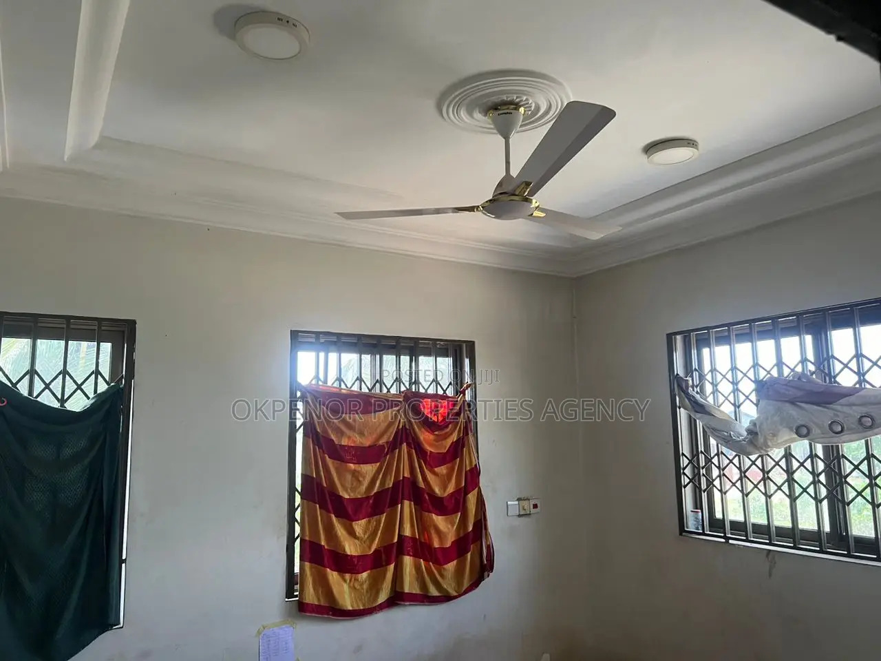 7bdrm House in Afienya, Tema Metropolitan for sale