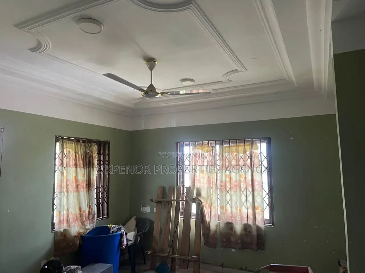 7bdrm House in Afienya, Tema Metropolitan for sale