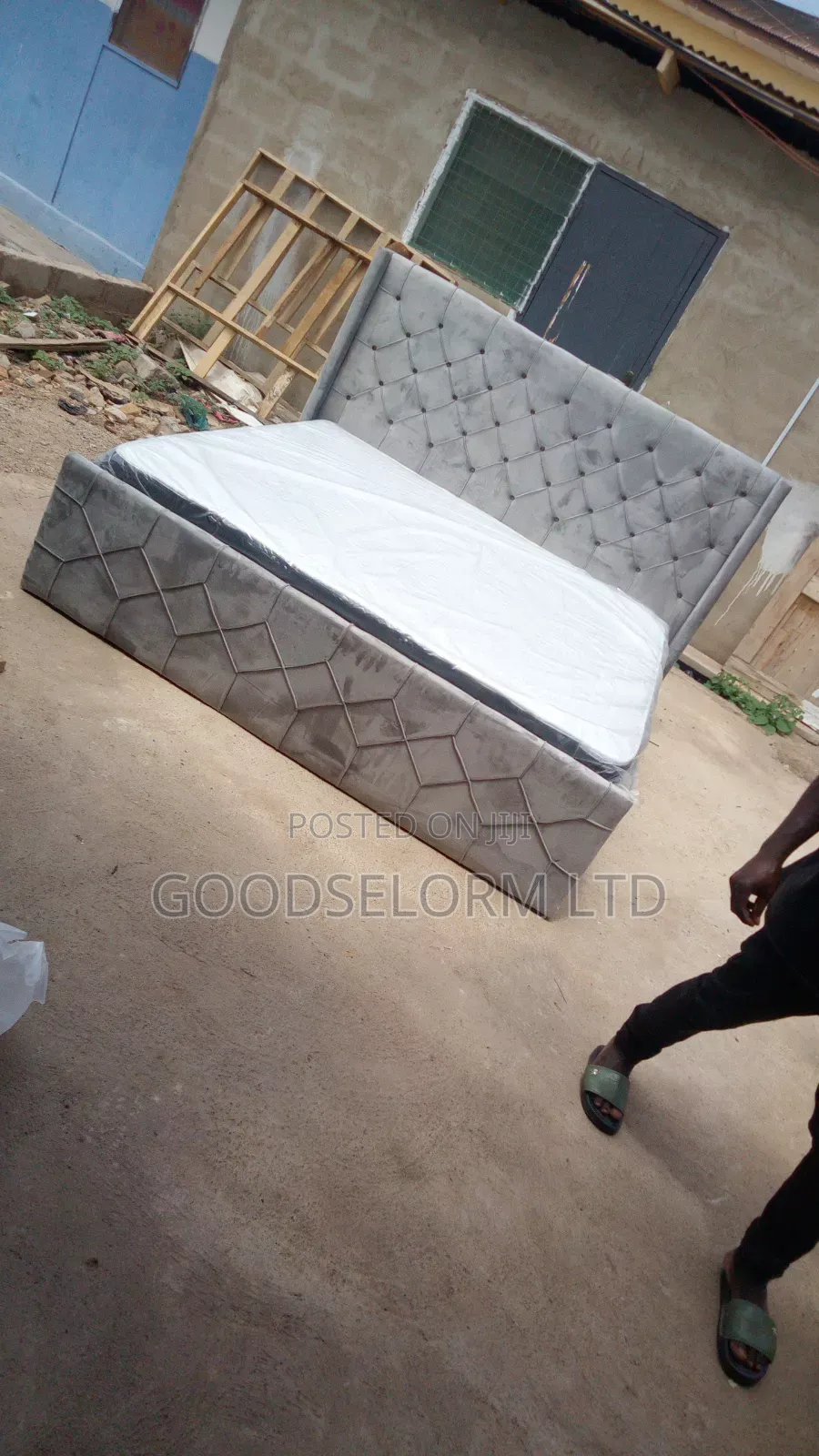 Queen Size Bed Frame With Free Delivery