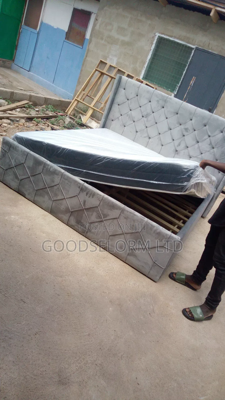 Queen Size Bed Frame With Free Delivery