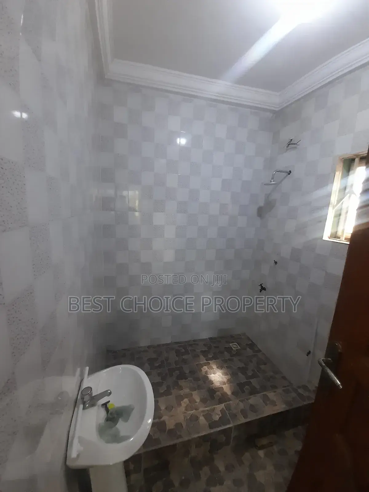 2bdrm Apartment in Commandos for rent