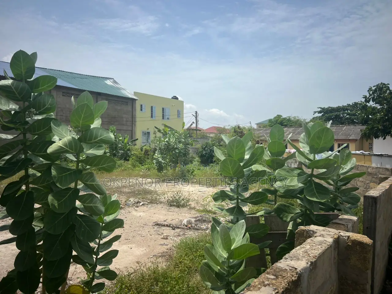 1plot for Sale at South La Estate
