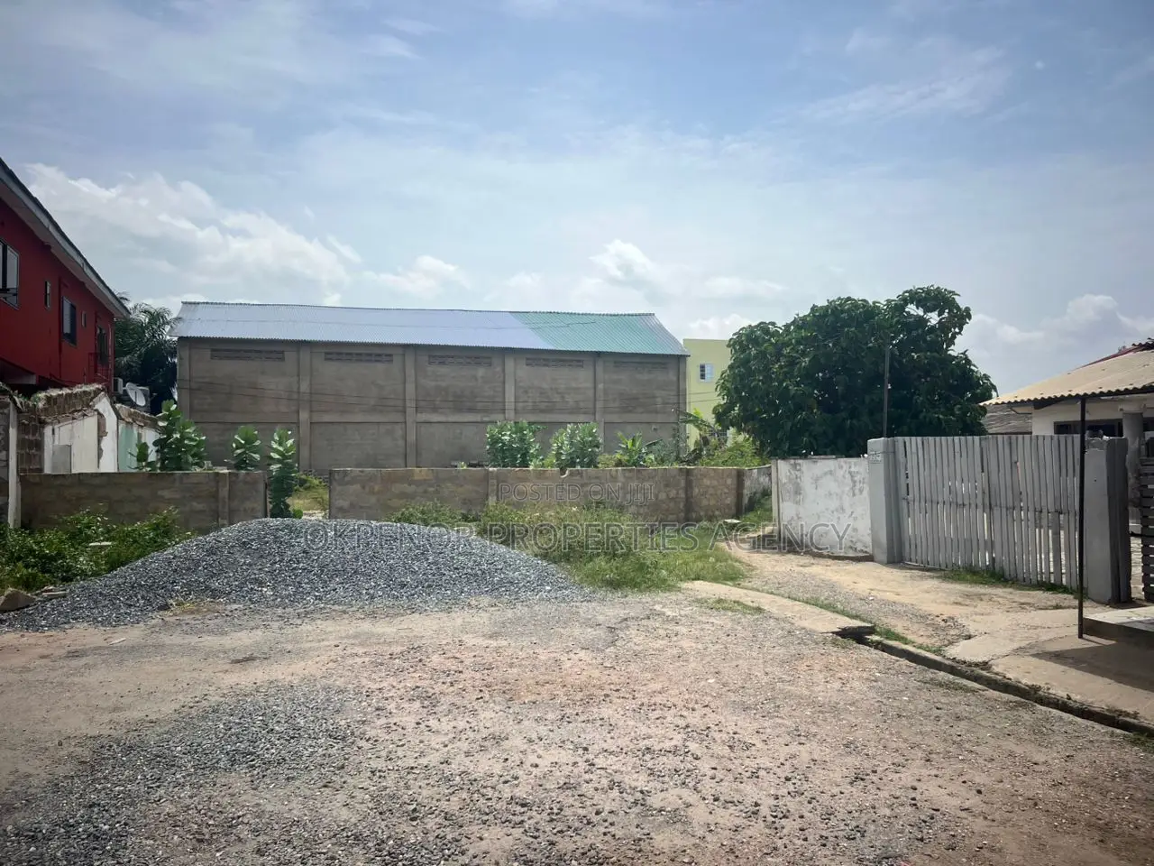 1plot for Sale at South La Estate