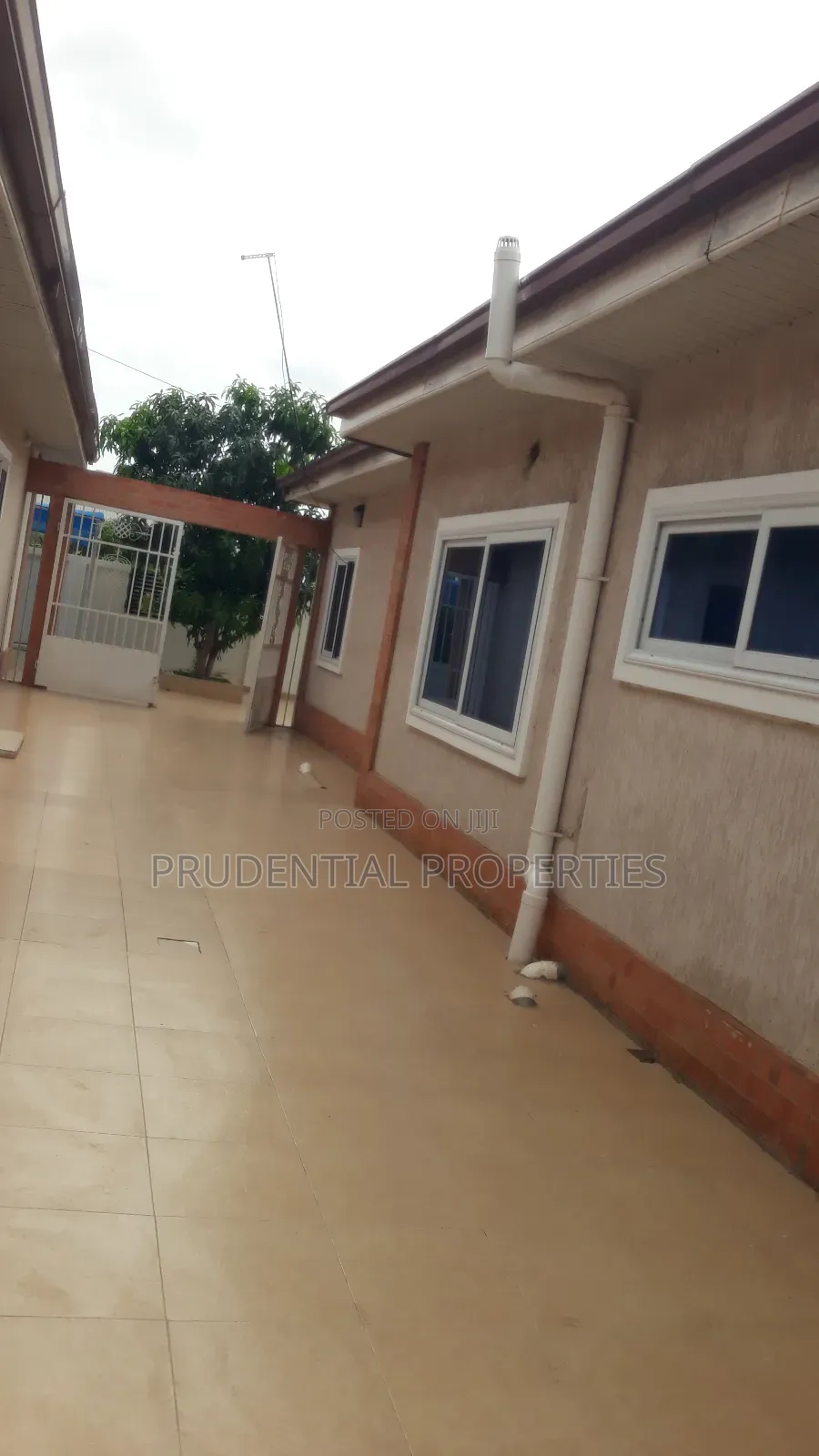 4bdrm House in Tema Metropolitan for sale
