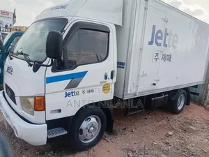 Hyundai Mighty Ii Container Freezer Truck for Sale