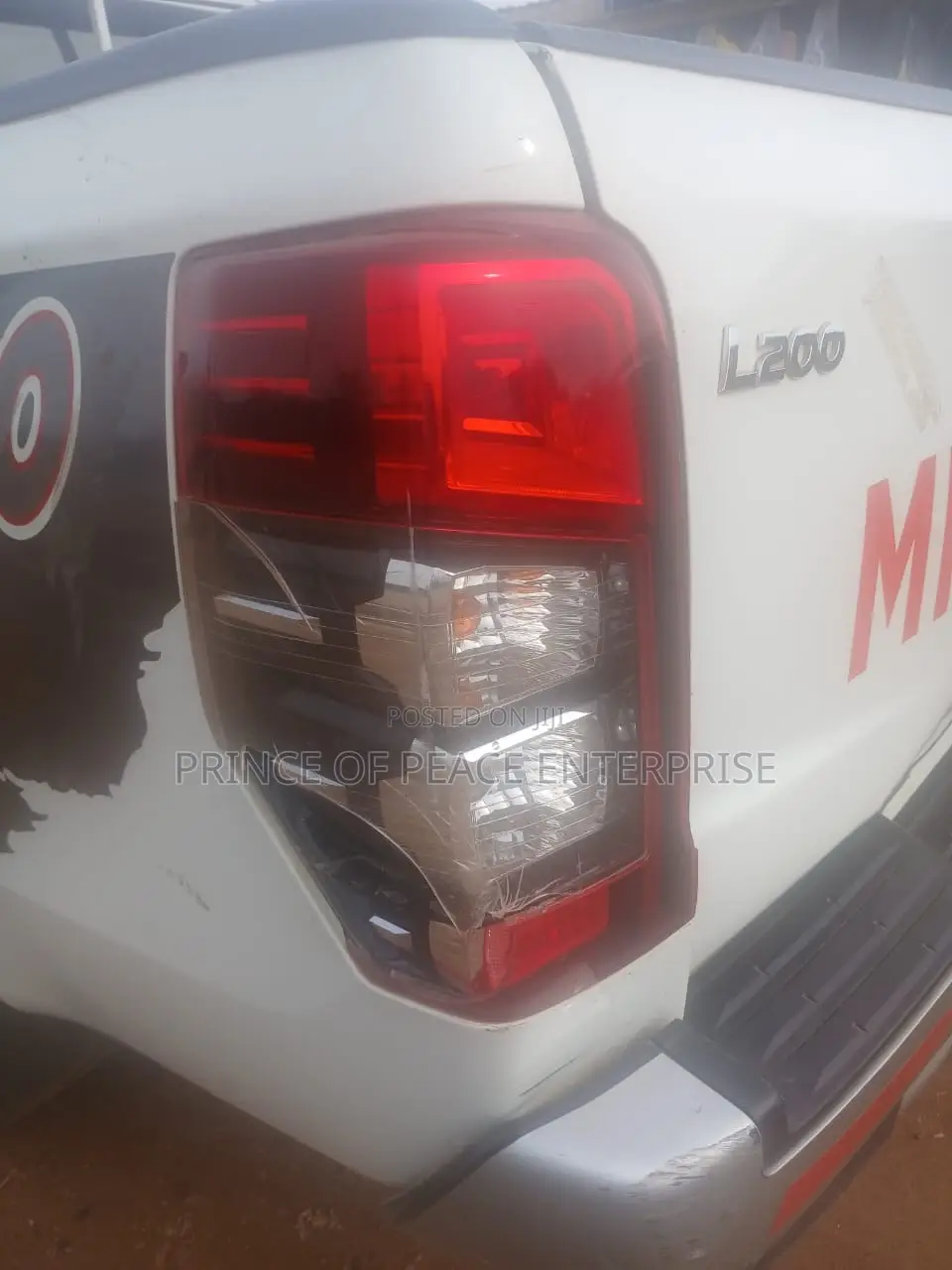 Mitsubishi L200 Led Taillight Pair