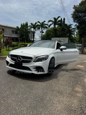 Photo - Mercedes-Benz C300 Base C300 AWD 4MATIC Coupe 2018 White
