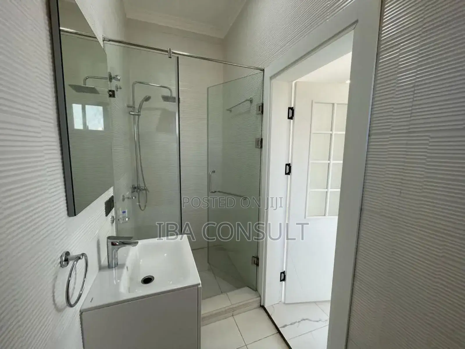 3bdrm Townhouse/Terrace In East Airport, Spintex For Sale
