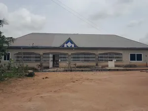 4bdrm House in Adesina, Kumasi Metropolitan for sale